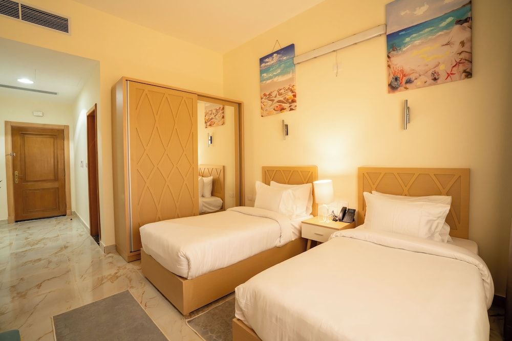Standard Twin Room With City View