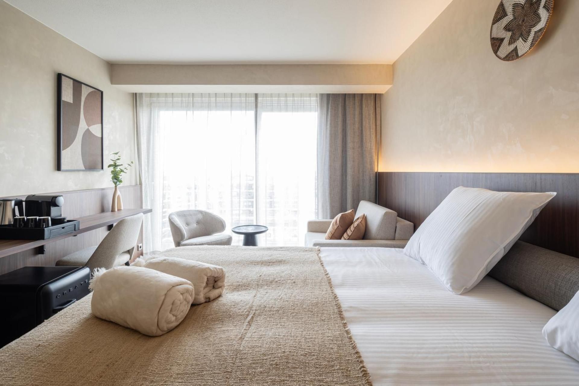 Deluxe Double Room Harbor View - Pet Free Room
