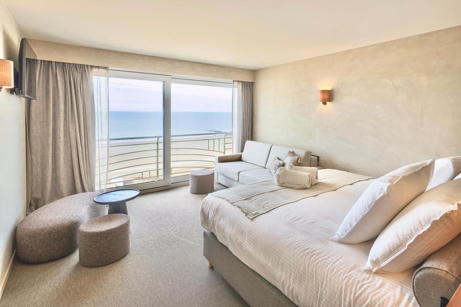 Family Room with Sea View - Pet Free Room