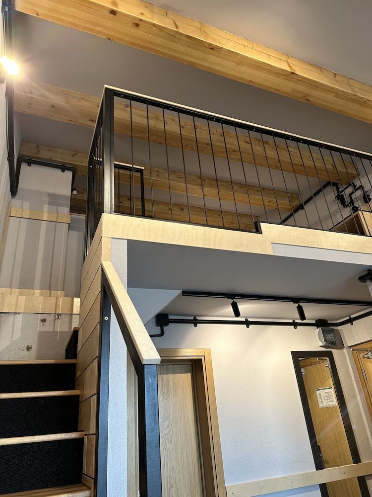 ART HOTEL 158 Deluxe Triple Room