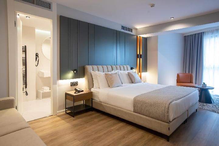 Premium Room With Balcony 3 Adults