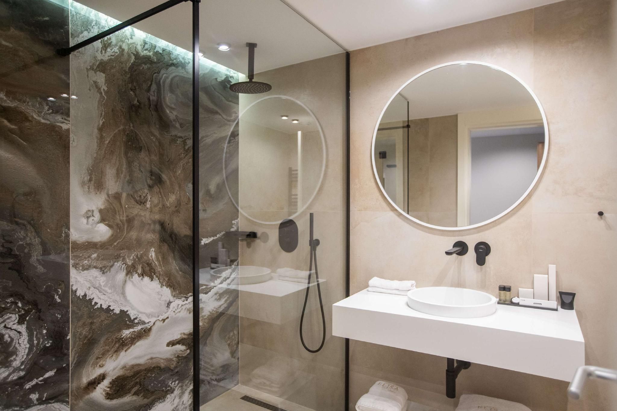 Standard Room 1 Double Bed