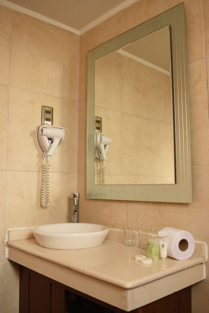 Hotel Libertador Standard Double or Twin Room 6