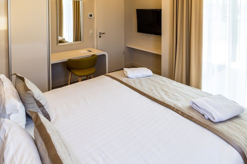Premium Family Suite with Terrace