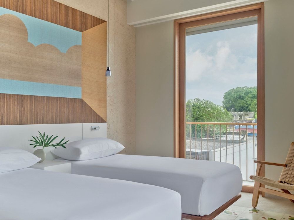 Room, 2 Twin Beds, Balcony (Top Floor)