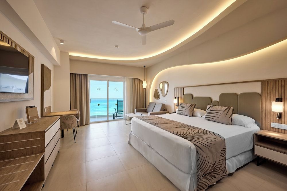 Junior Suite, Ocean View (L)