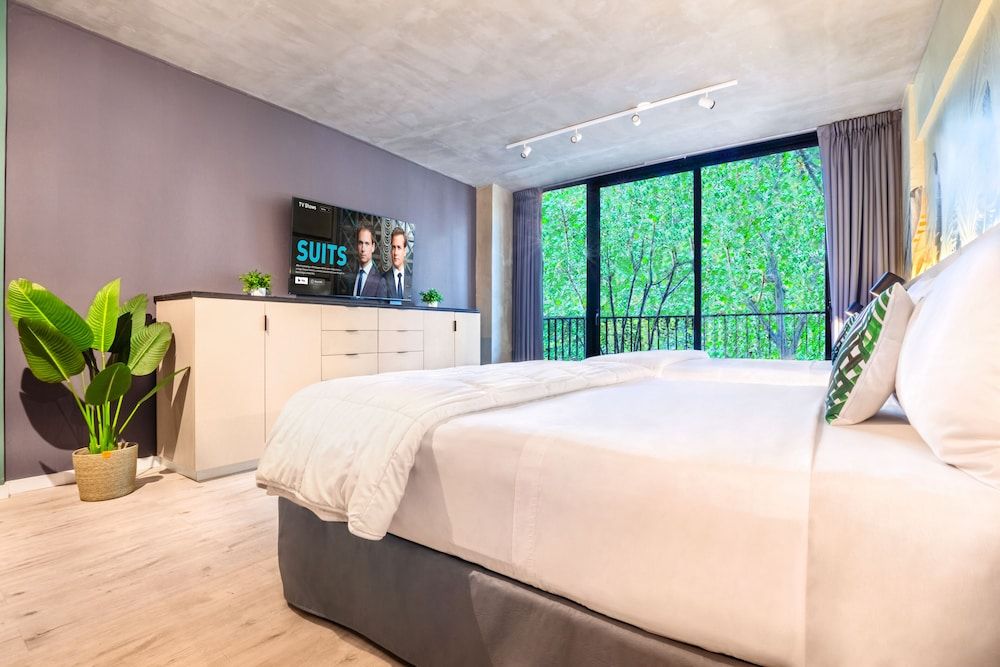 Studio, 2 Queen Beds
