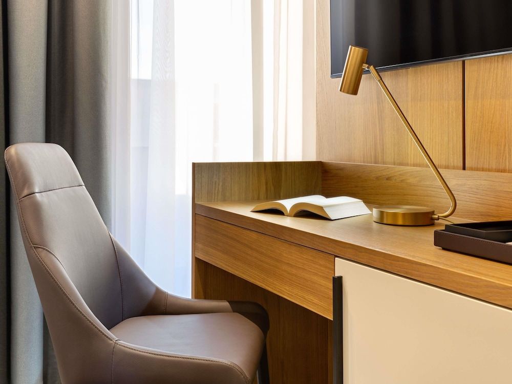 Mercure Tirana Classic Double Room, 1 King Bed 6