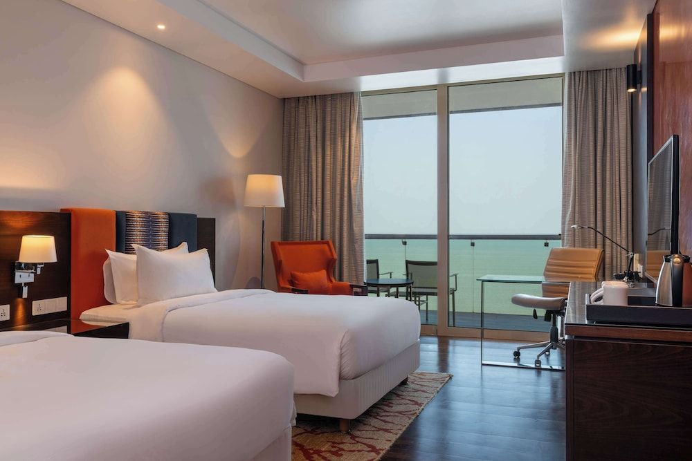 Radisson Blu Hotel, Conakry Premium Room, Balcony, Ocean View 7