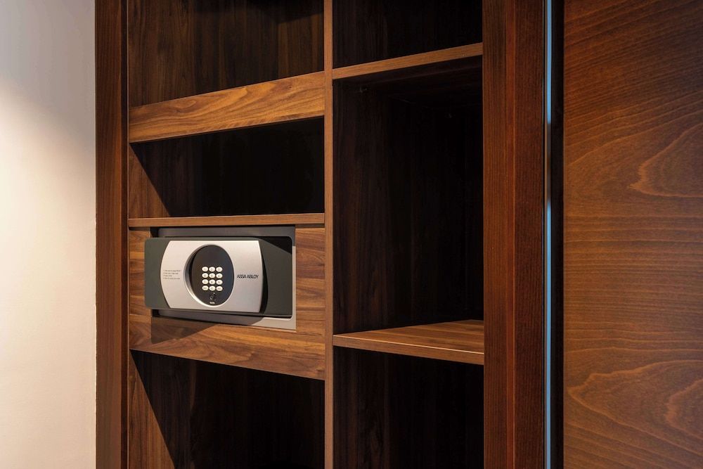 Radisson Blu Hotel, Conakry Premium Room, Balcony, Ocean View 11