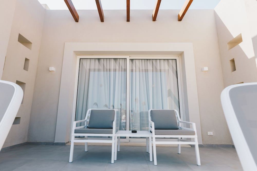 SENTIDO Reef Oasis Suakin Resort Swim Up Suite 4