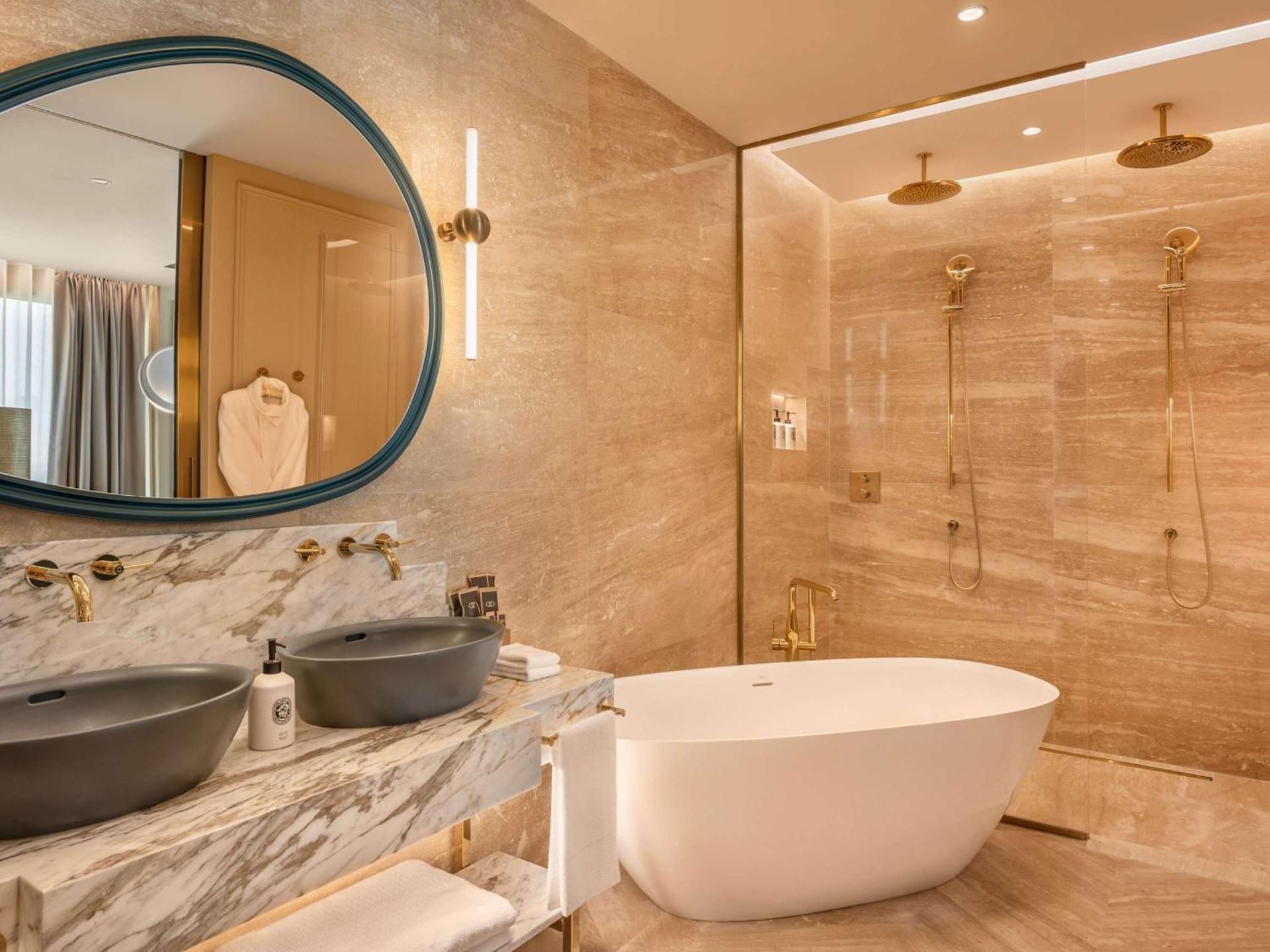 Junior Suite, Club Millesime access, 1 King Bed