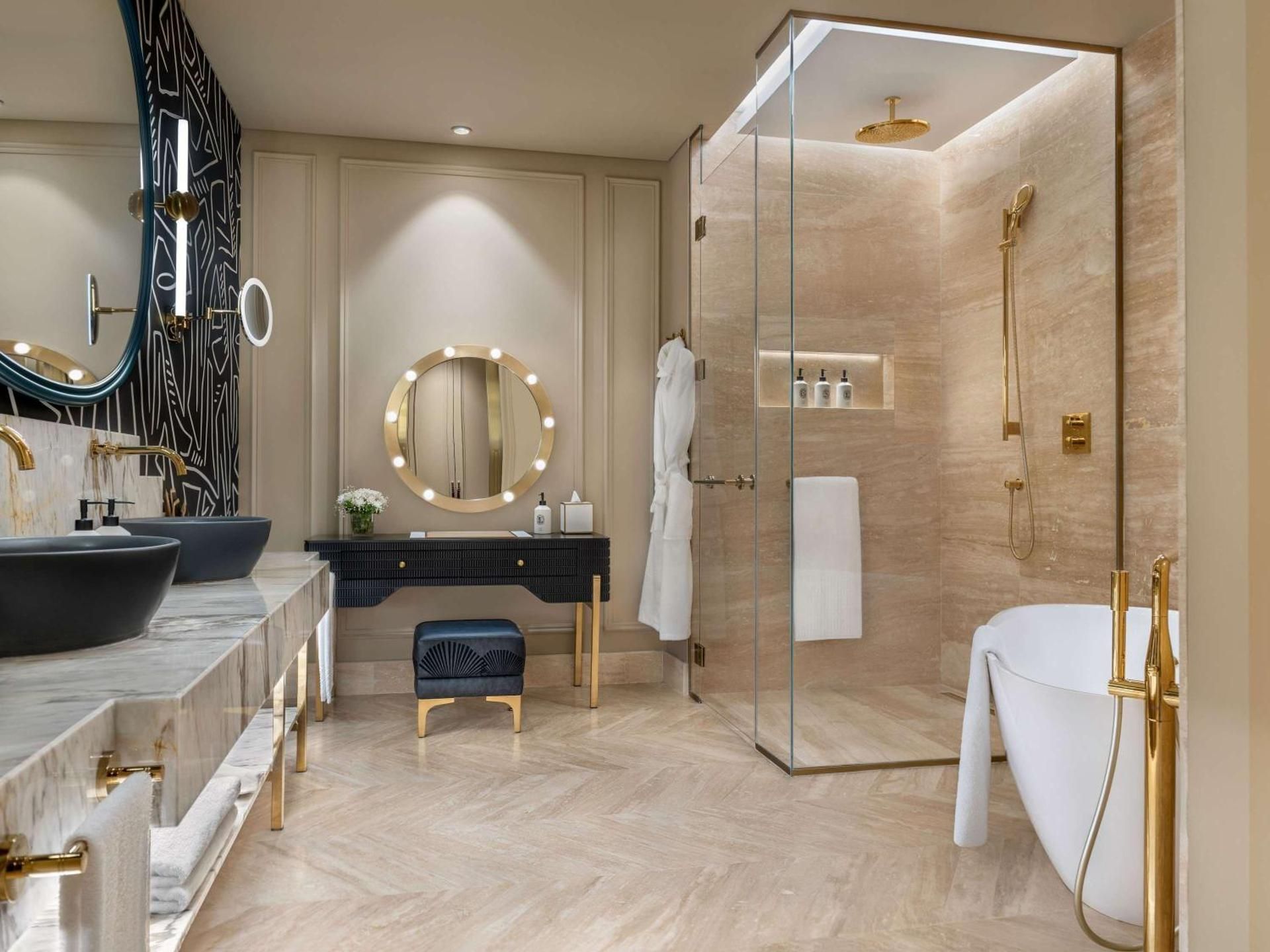 Sofitel Cotonou Marina Hotel & Spa Luxury Room, 1 King Bed, Sea view 2