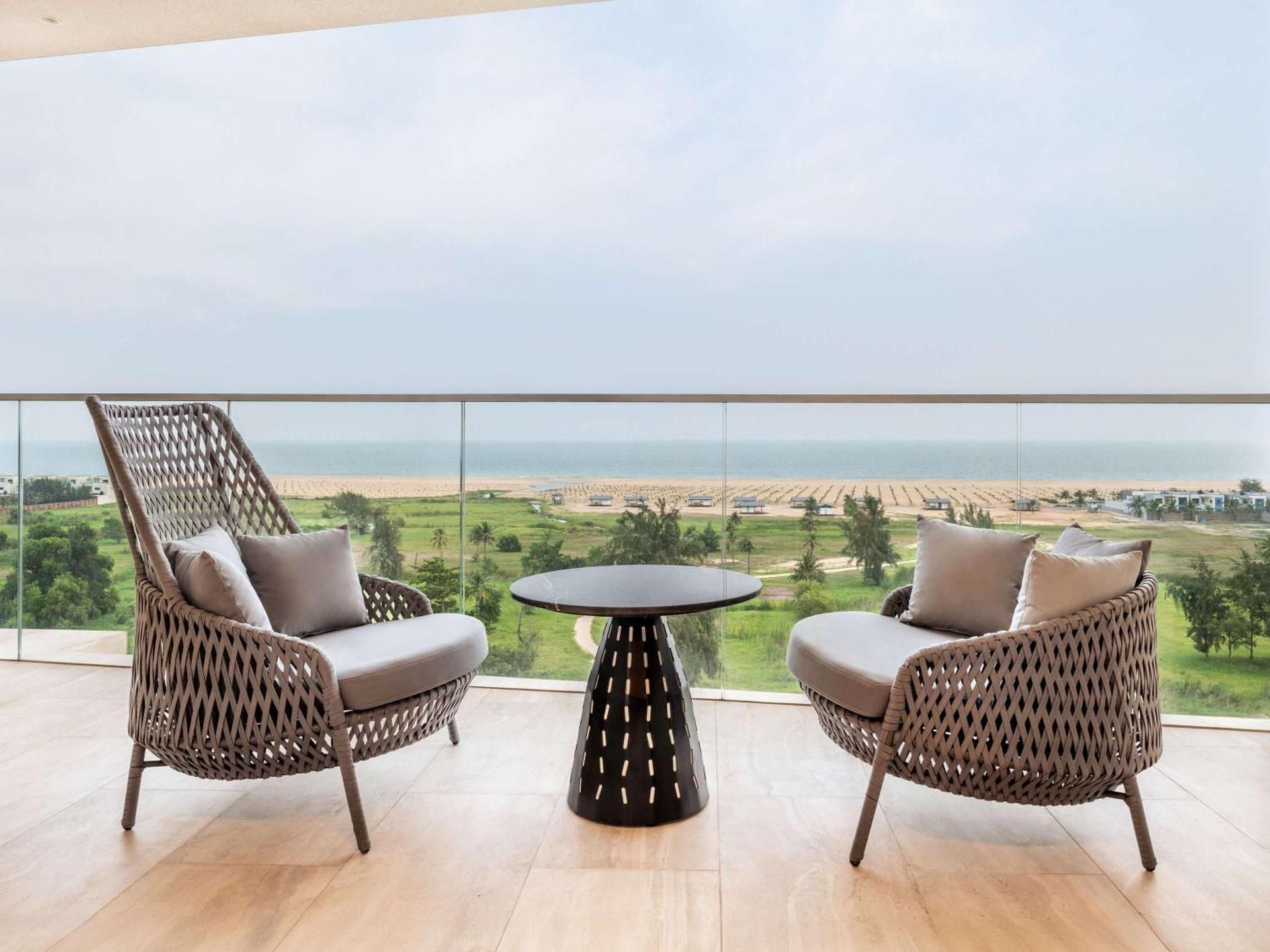 Junior Suite, Club Millesime access, 1 King Bed