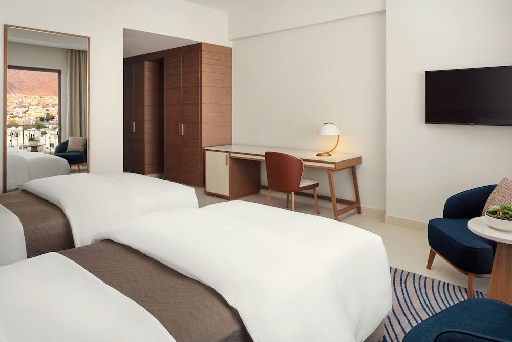 Classic Room, 2 Twin Beds, Balcony, Mountain View