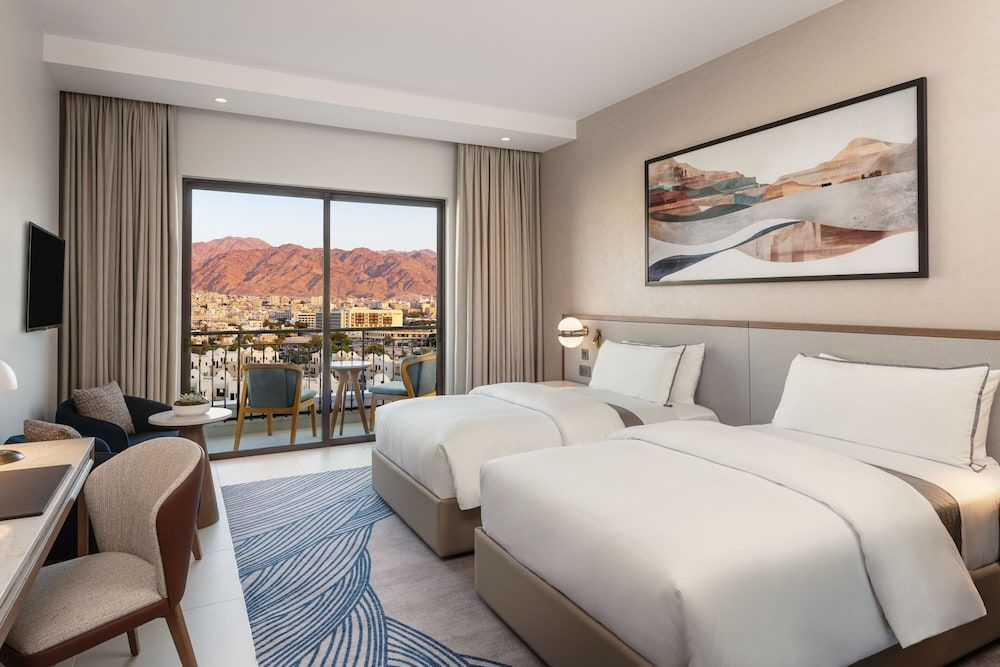 Classic Room, 2 Twin Beds, Balcony, Mountain View