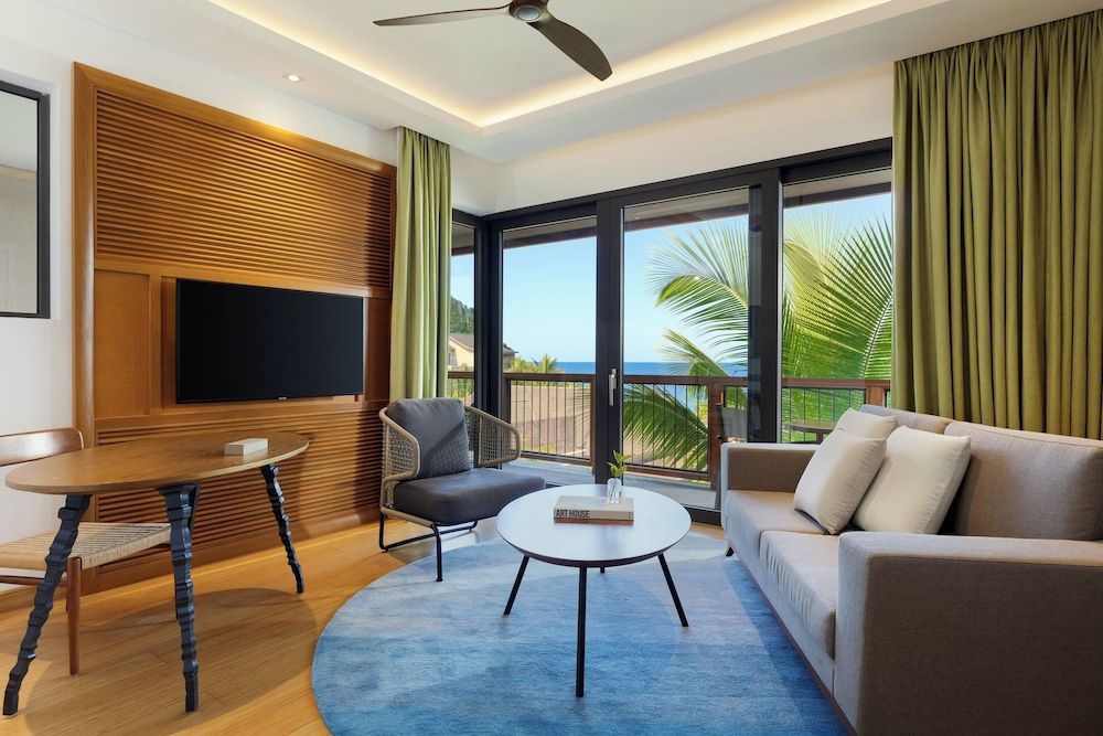 Intercontinental Dominica Cabrits Resort & Spa by IHG Suite, 1 Bedroom, Bathtub, Ocean View (Outdoor Bathtub) 5