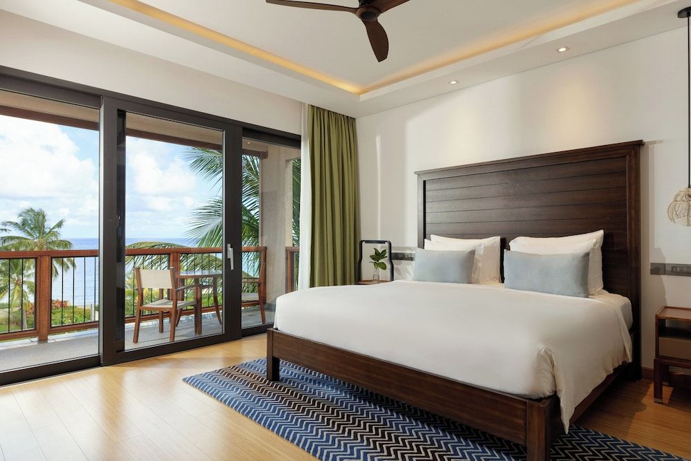 Intercontinental Dominica Cabrits Resort & Spa by IHG Premium Room, 1 King Bed, Ocean View 5