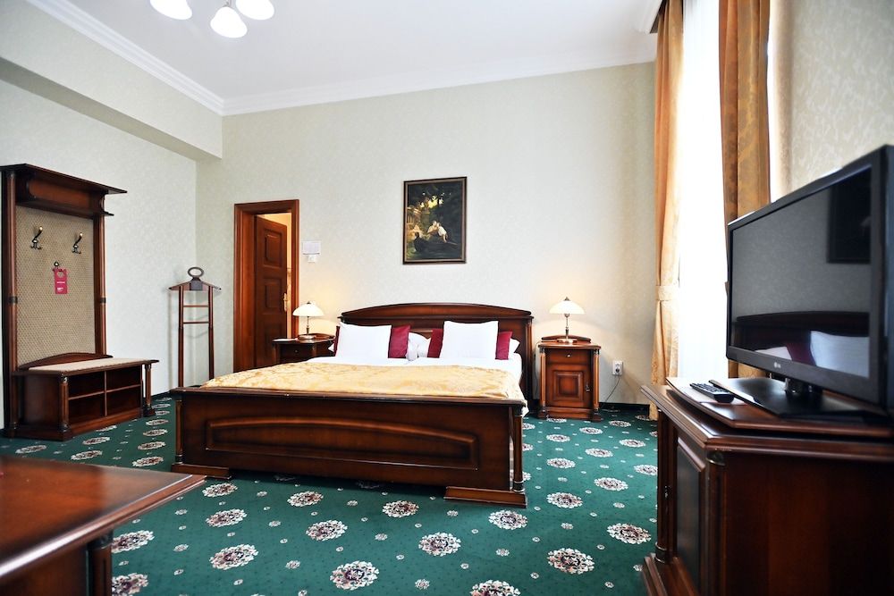 Hotel Eger & Park Superior Double Room 2