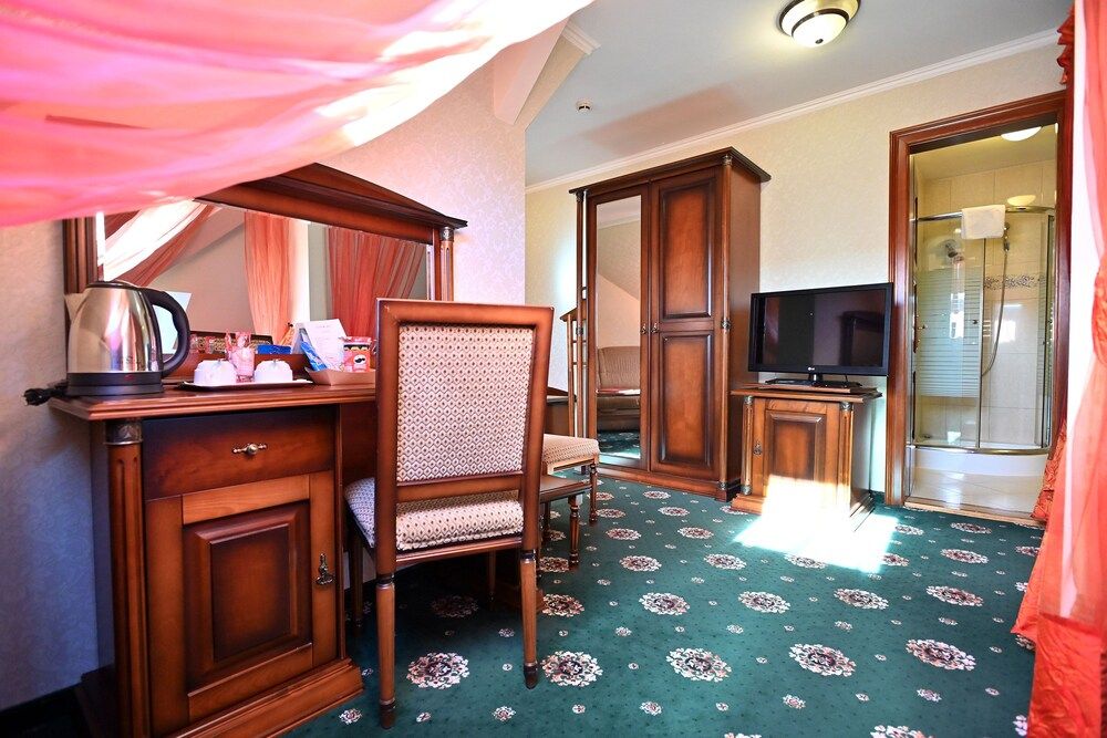 Hotel Eger & Park Classic Double Room 8