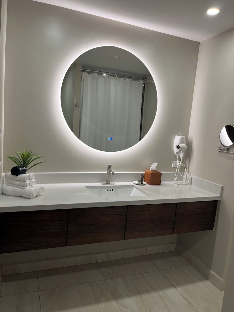 The Palms Belize Deluxe Suite, 2 Bedrooms, Pool View 5