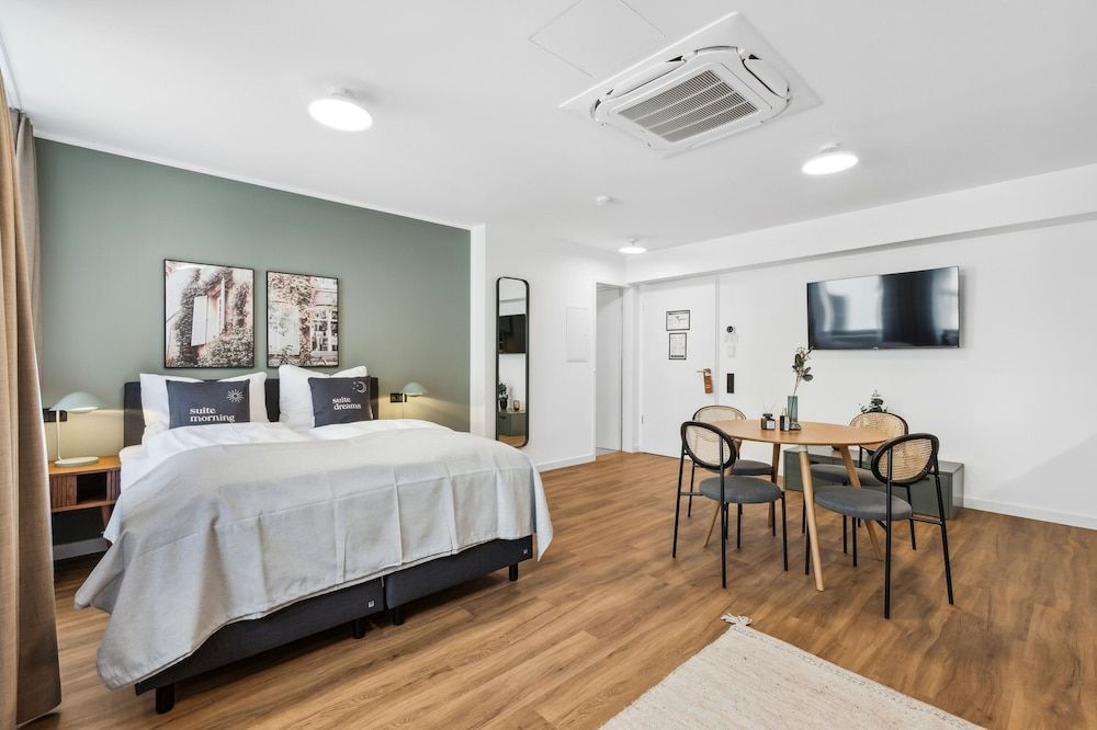 Limehome Oberhausen Paul-Reusch-Str. Suite with sofa bed 6