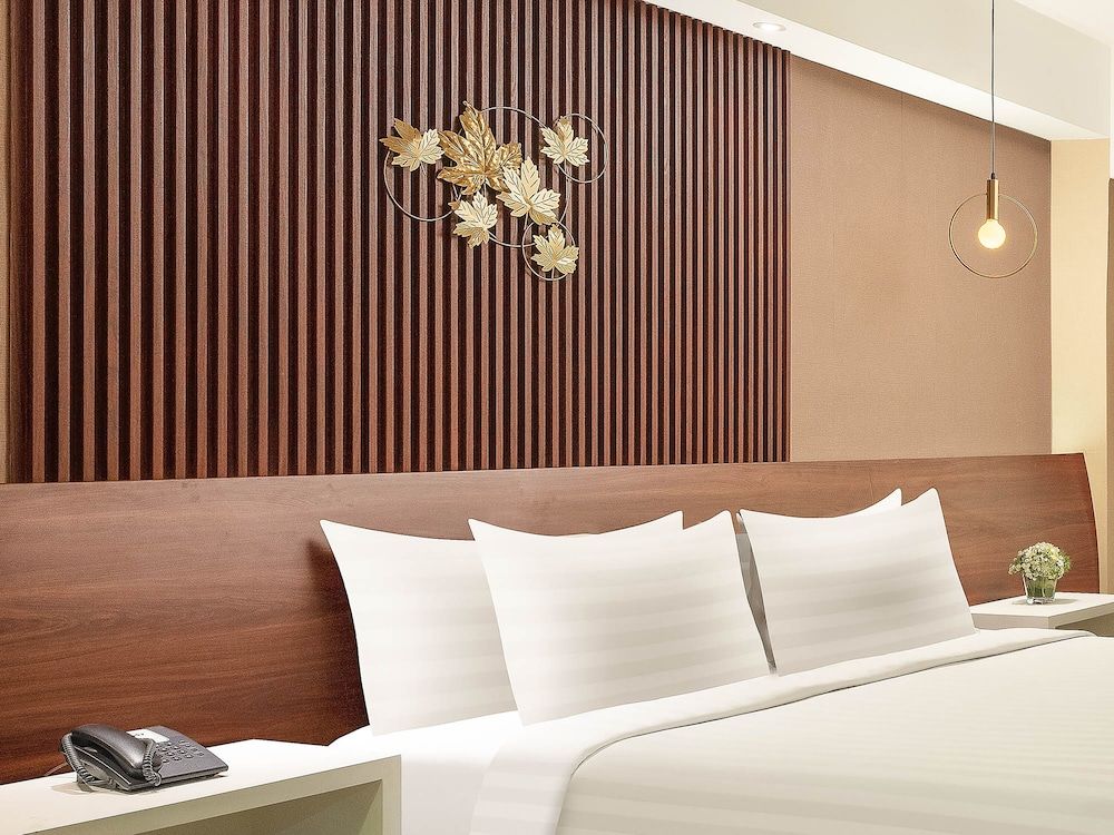 The Alana Yogyakarta Hotel and Convention Center Junior Suite 2