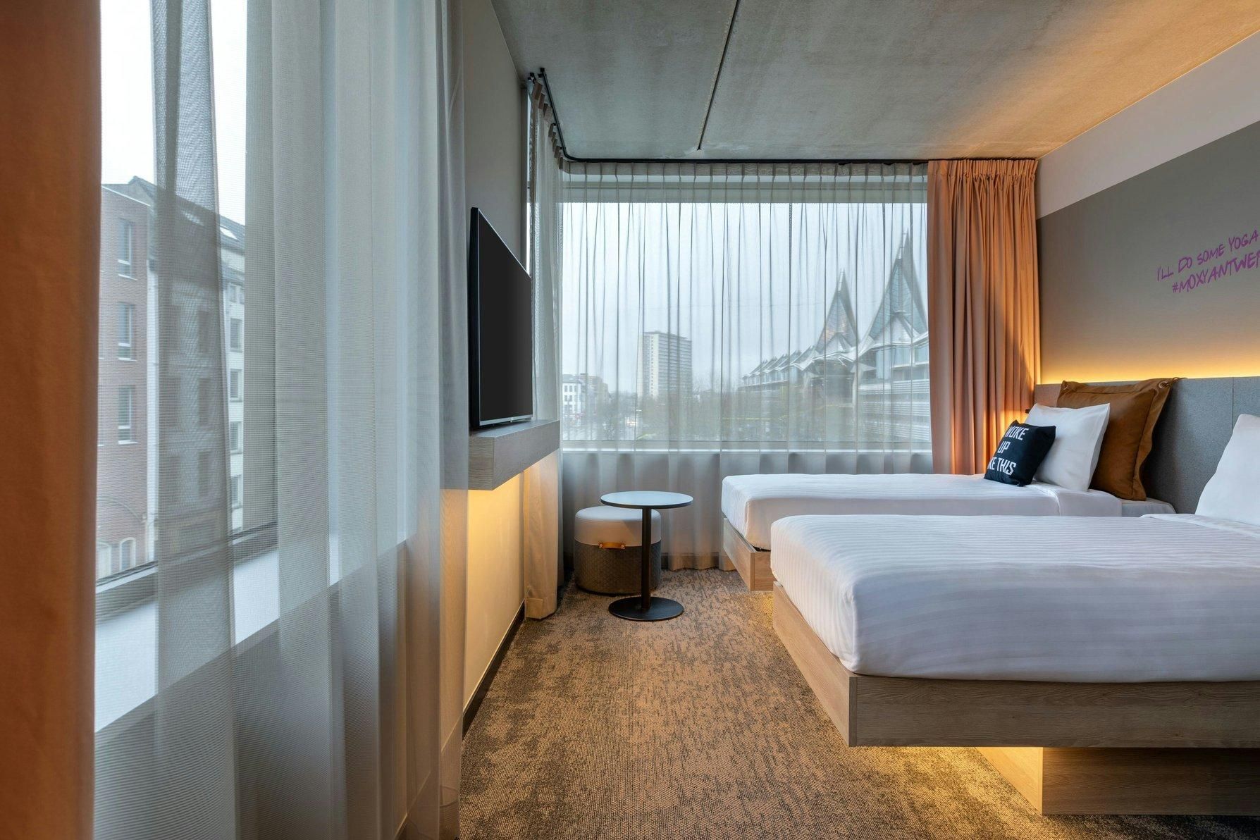 Moxy Sleeper Twin, Guest room, 2 Twin