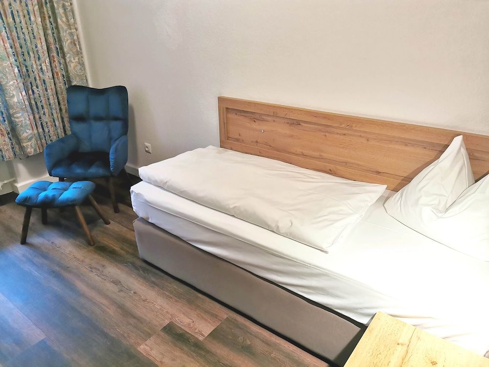 Heidehotel Soltauer Hof Standard Single Room 2