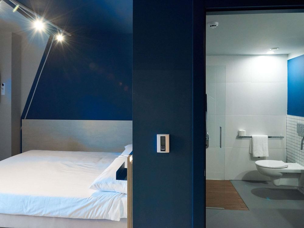 Standard Room (double bed and extra bed)