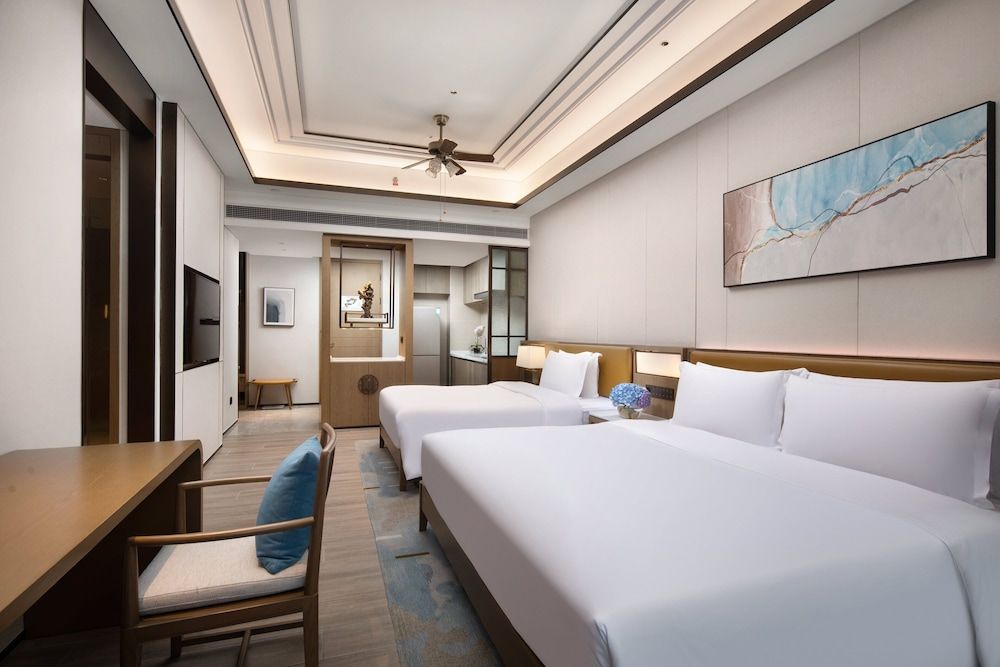 Room, Multiple Beds