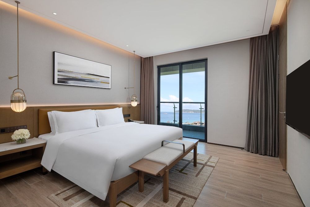 Suite, 2 Bedrooms (Dining Area)