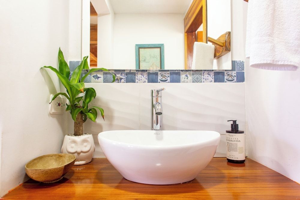 Hotel Isla del Sol Superior Bungalow 32