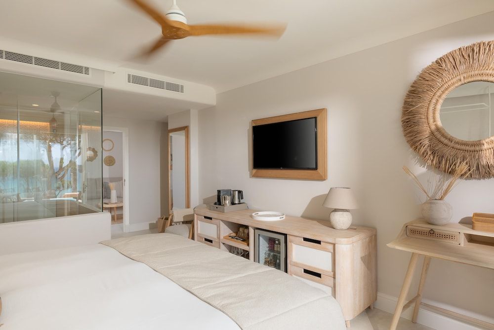 Junior Suite, Sea View (THE ONE SWIM OUT)