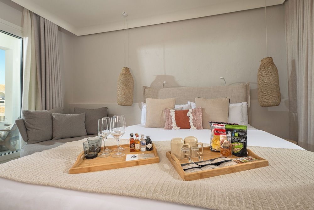 Junior Suite, Sea View (THE ONE)
