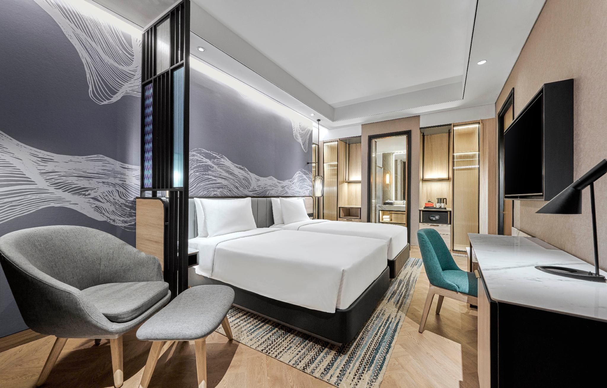 2 Twin Beds Suite With 1 Sofa Bed