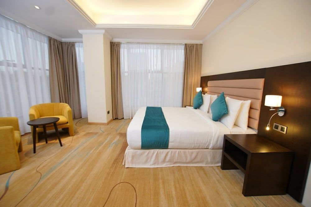 Superior Room, 1 King Bed, Non Smoking, Balcony