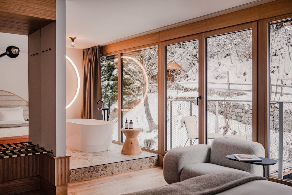 Studio Suite (Mountain)