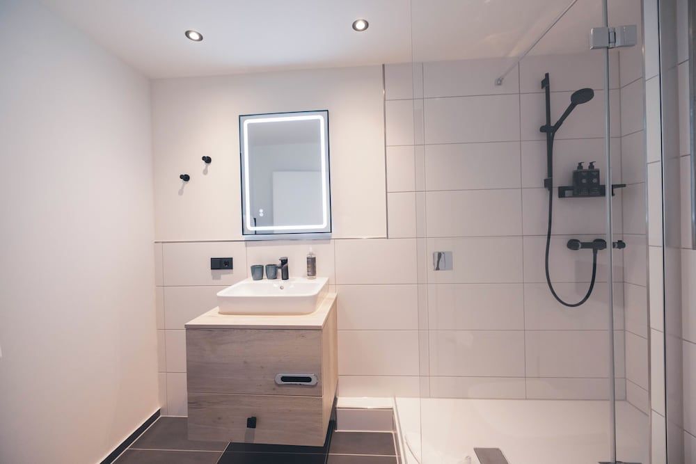 The Oceans Junior Room, Balcony 2