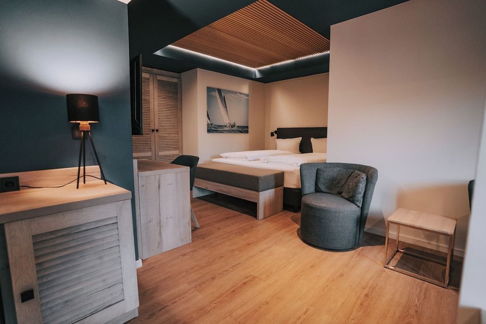 The Oceans Junior Room, Balcony 4