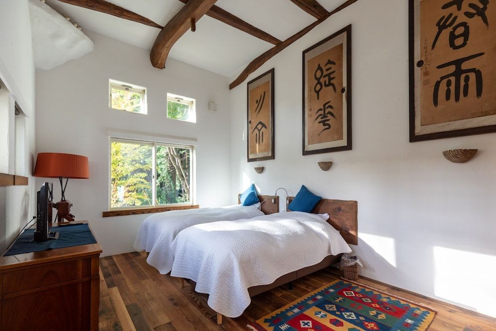 Hanz Outdoor Residence