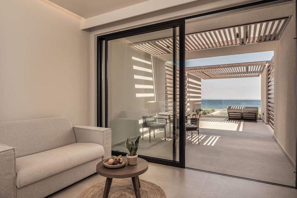 Deluxe Suite, Private Pool, Balcony