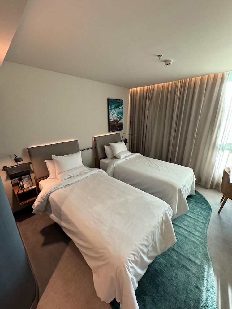 Superior Apartment, 2 Twin Beds, Sea View