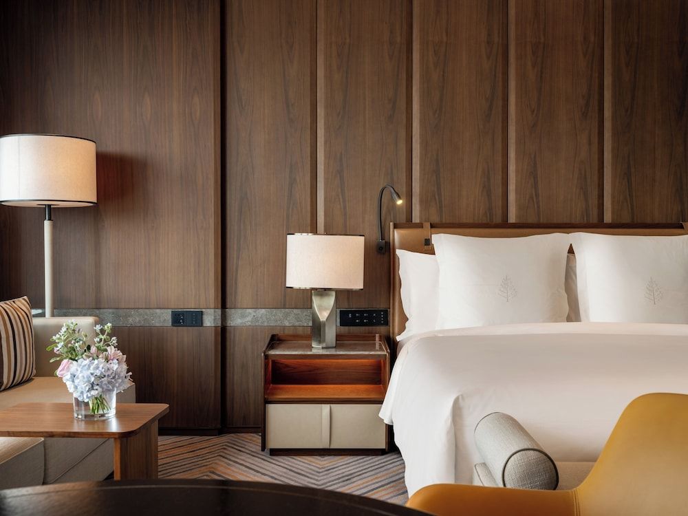 Four Seasons Hotel Dalian Deluxe Room, 1 King Bed, Ocean View