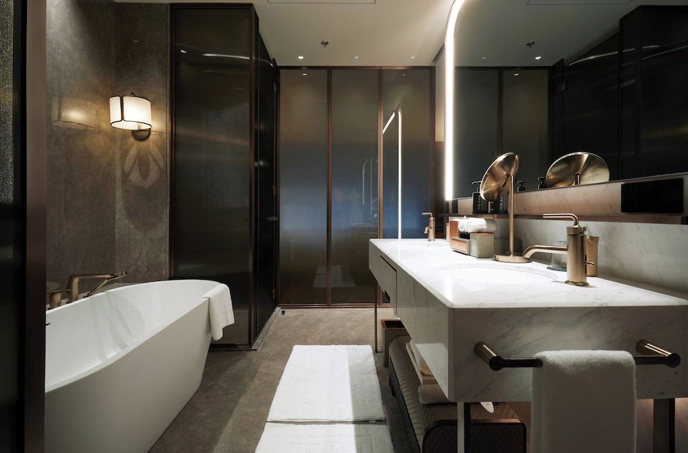 Four Seasons Hotel Dalian Club Room, 2 Twin Beds, Ocean View 4