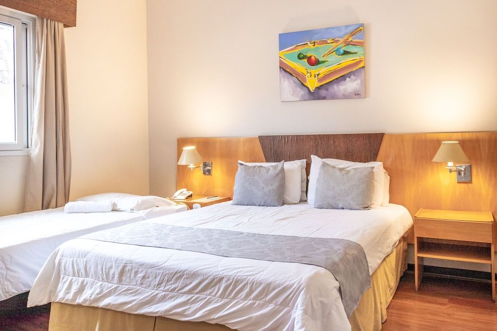 Dexter Hotel Standard Triple Room 2