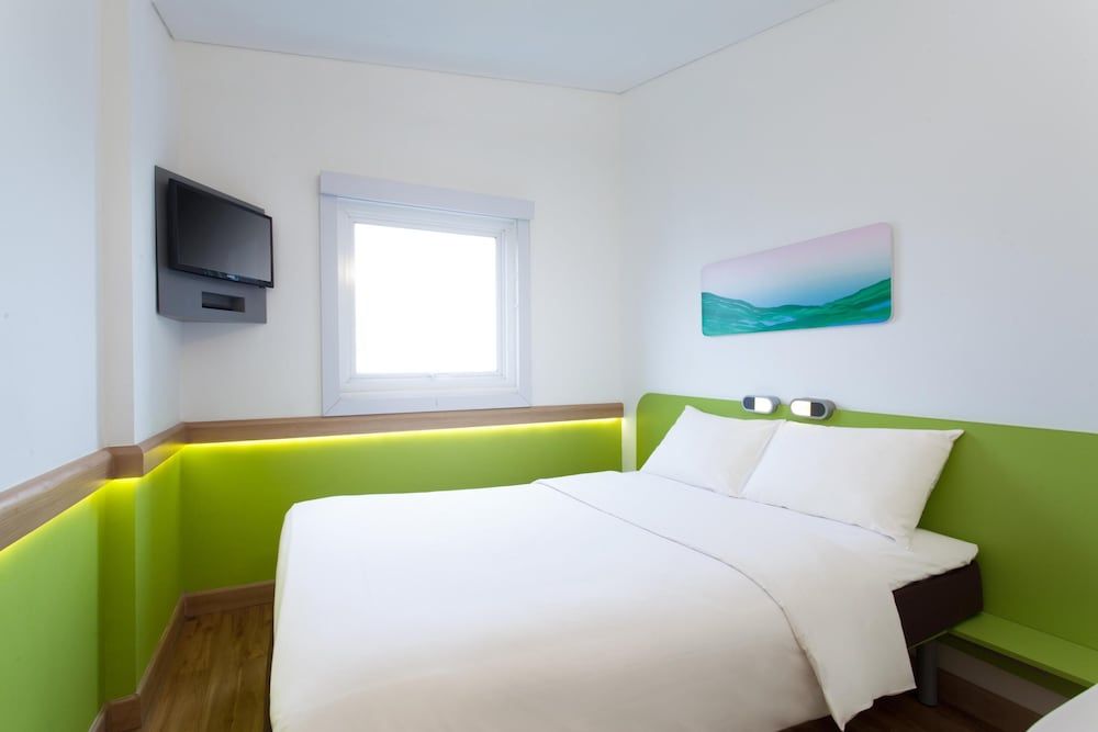Standard Double Room, 1 Queen Bed, City View