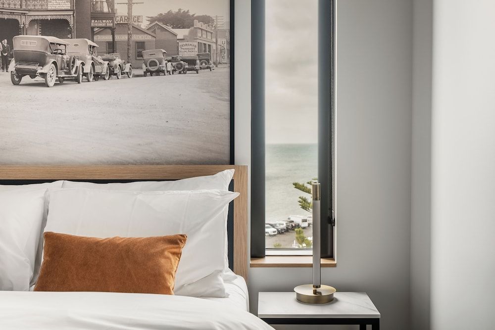 One North Terrace Deluxe Apartment, 2 Bedrooms 5