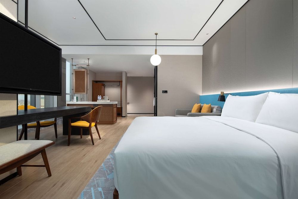 Premium Room, 1 King Bed