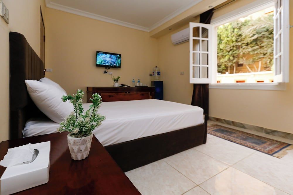 Turquoise Pyramids Palace Club Chalet 8